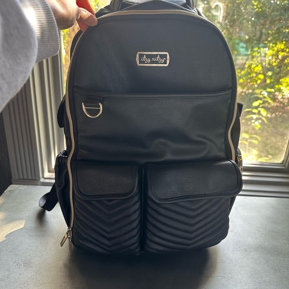 Itzy Ritzy Boss Plus - Picture 4 of 12